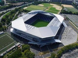 41308982015_01_l.jpg